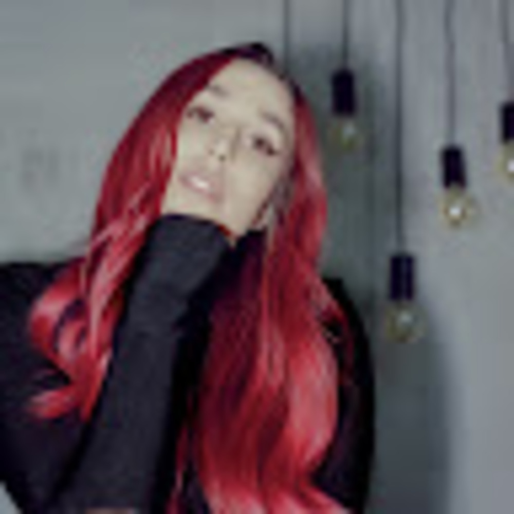 Meet your Posher, Kiana